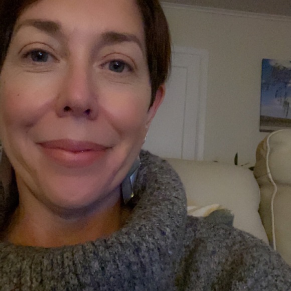 Meet your Posher, Allisen - Picture 1 of 1